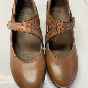 Very nice comfy dress shoes